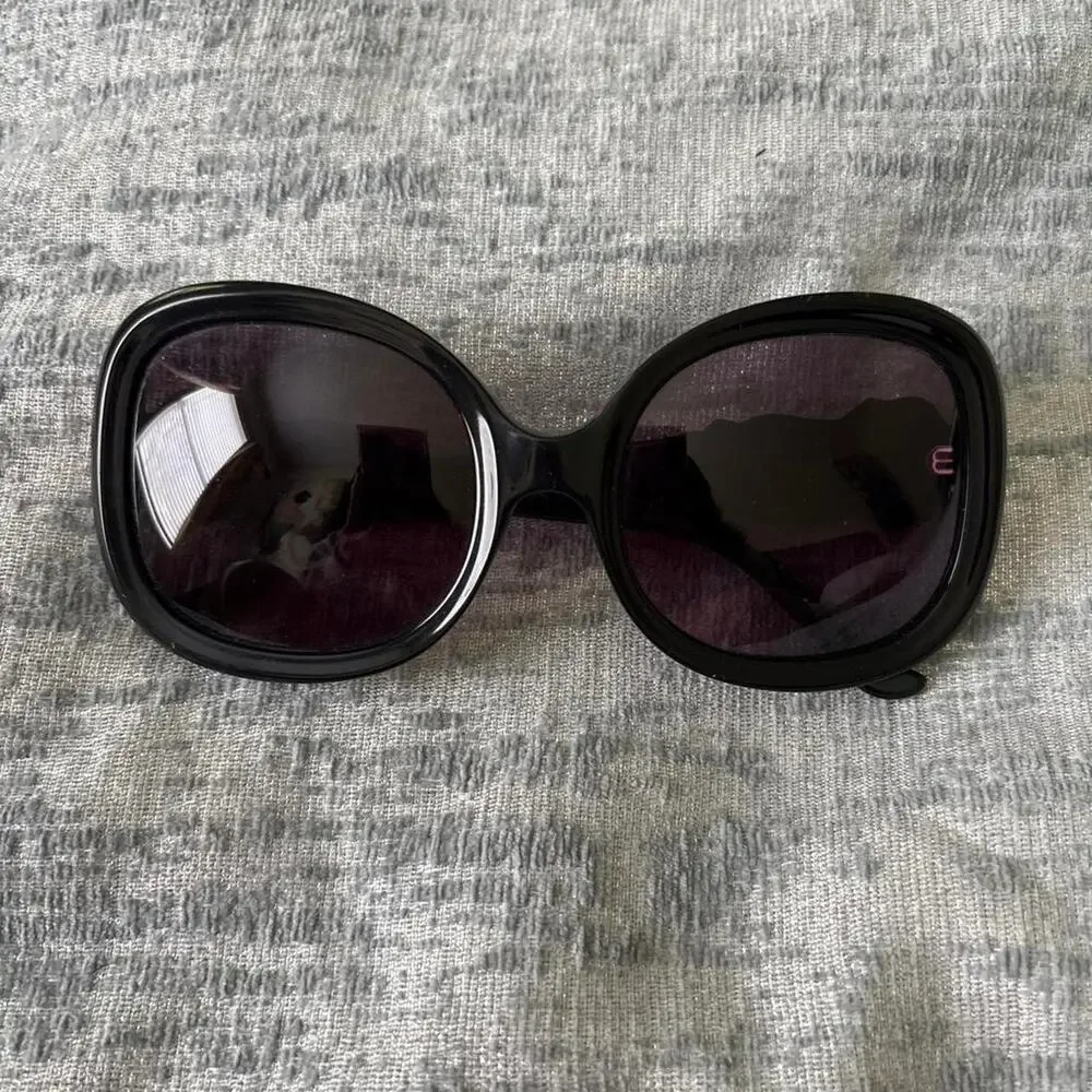 Judith leiber black sunglasses with